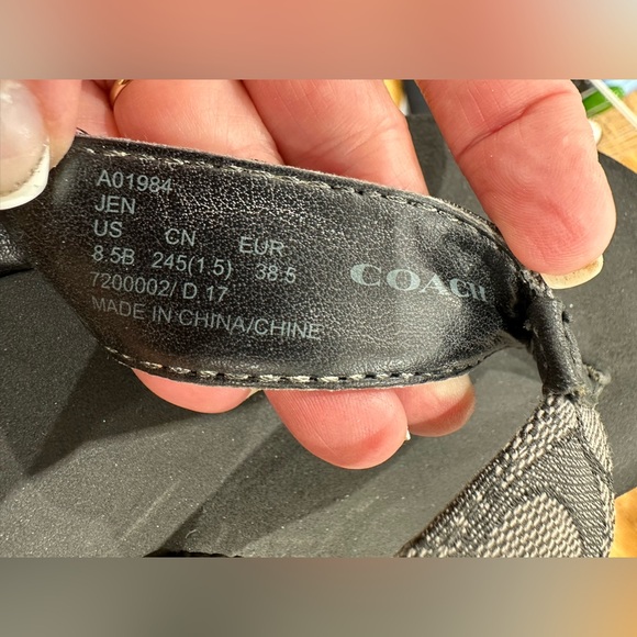 Coach sandals - Picture 5 of 6